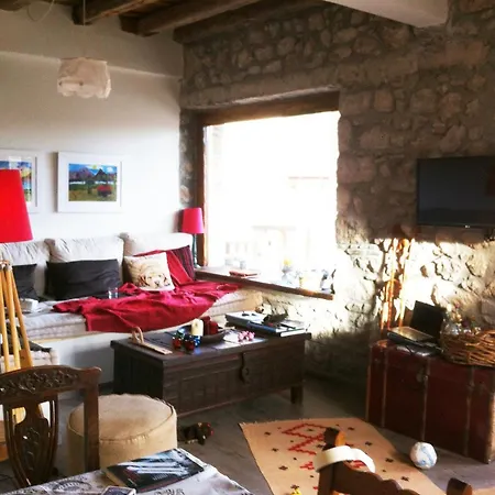Castro Village House * Kastriotissa