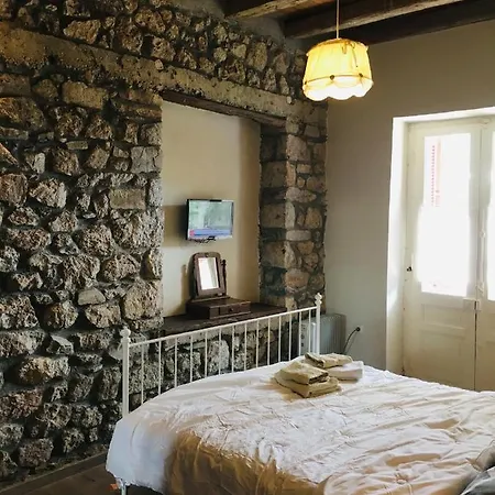 Castro Village House